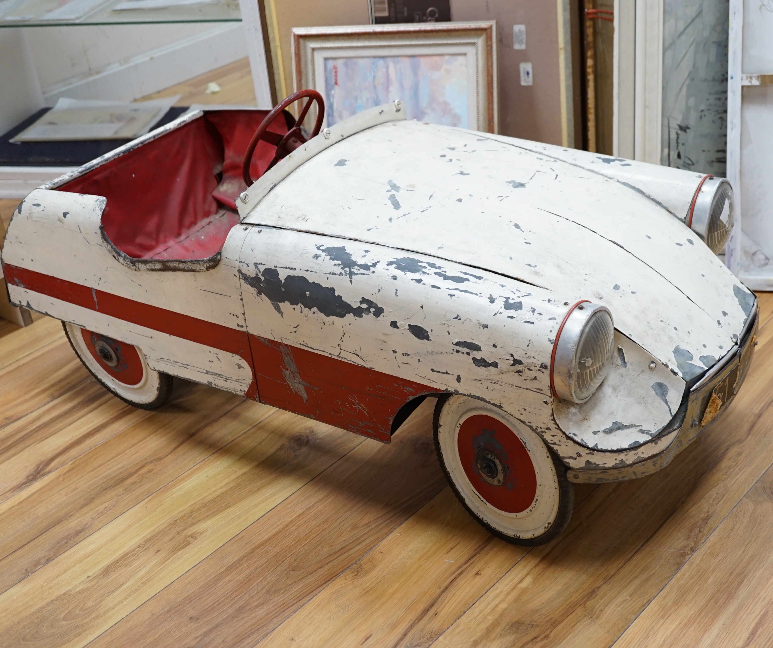 A 1959 pedal car based on Citroen DS